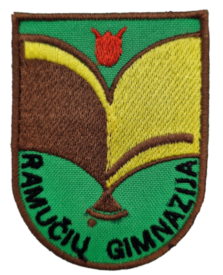 Įsegama, siuvinėta gimnazijos emblema